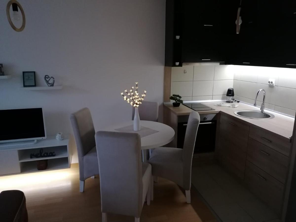 Emili Apartman Jagodina Exteriör bild
