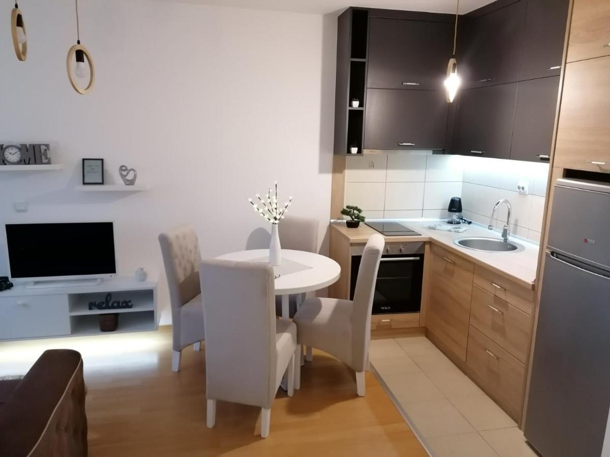 Emili Apartman Jagodina Exteriör bild