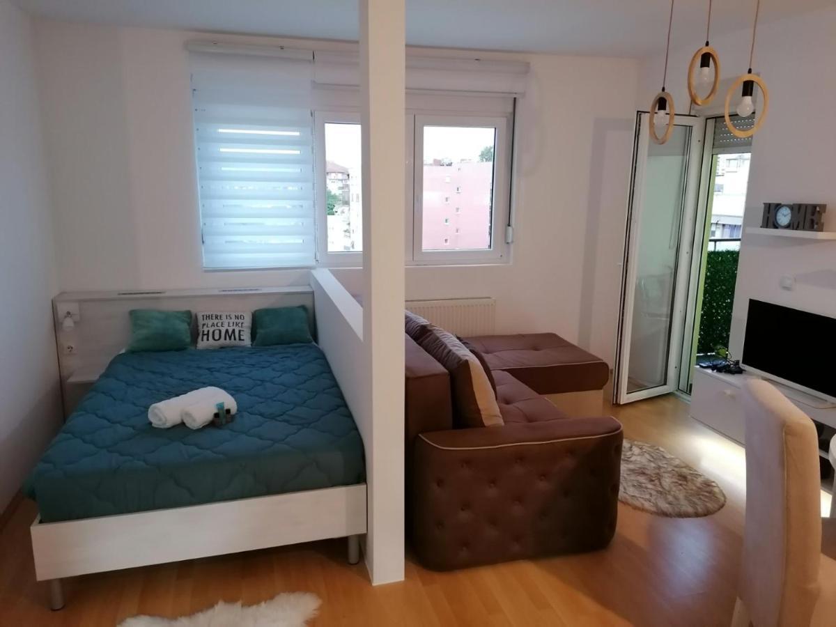 Emili Apartman Jagodina Exteriör bild
