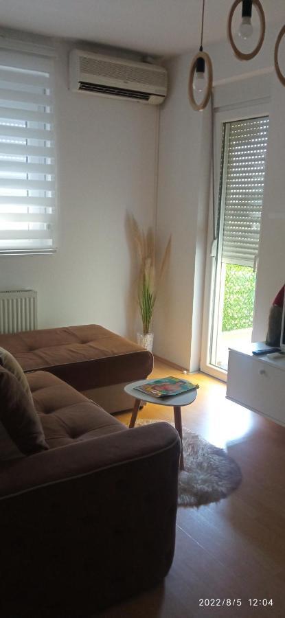 Emili Apartman Jagodina Exteriör bild