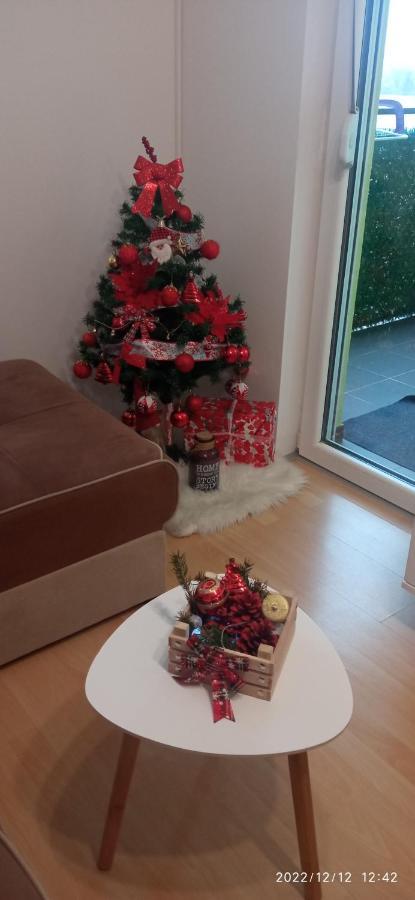 Emili Apartman Jagodina Exteriör bild